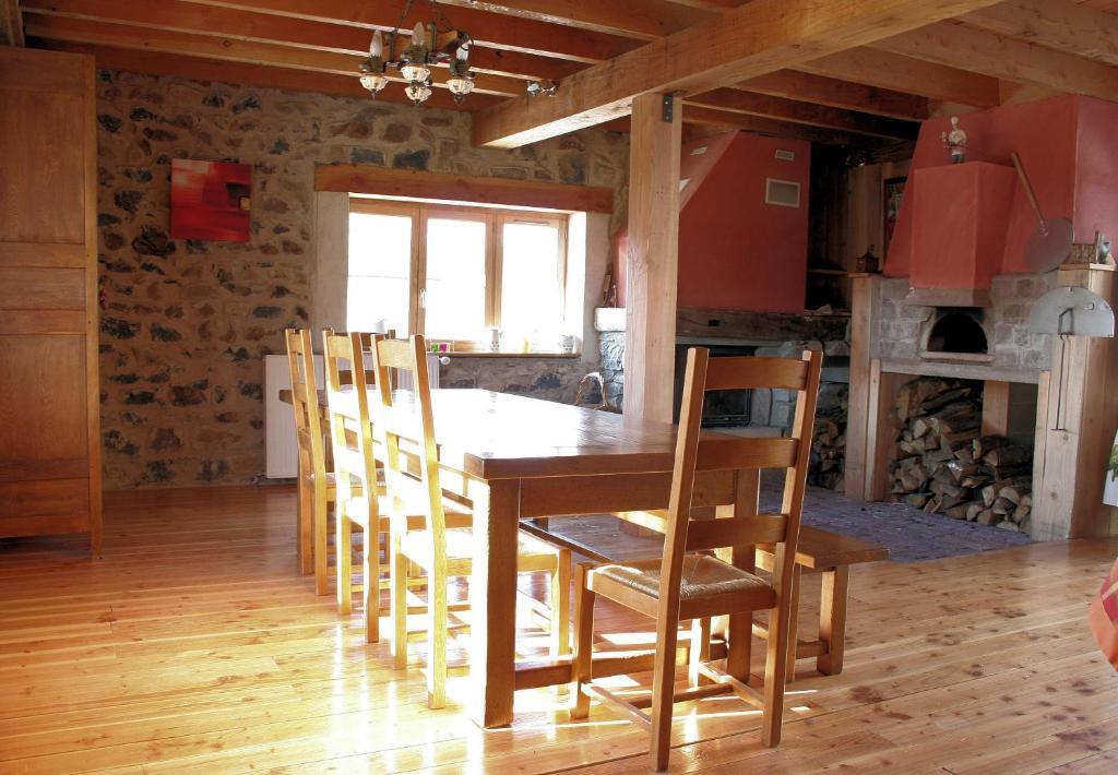 Chambres D'Hotes La Cime Beaujolaise Poule-lès-Écharmeaux Eksteriør billede